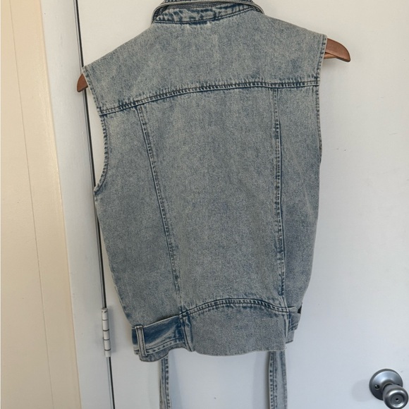 Blank NYC Denim Vest - Picture 4 of 4